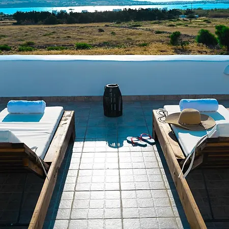 Paros House * Pounda