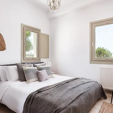 Paros House