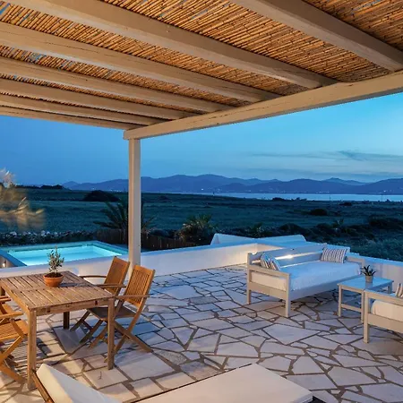 Paros House * Pounda