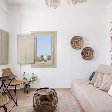 Paros House Pounda